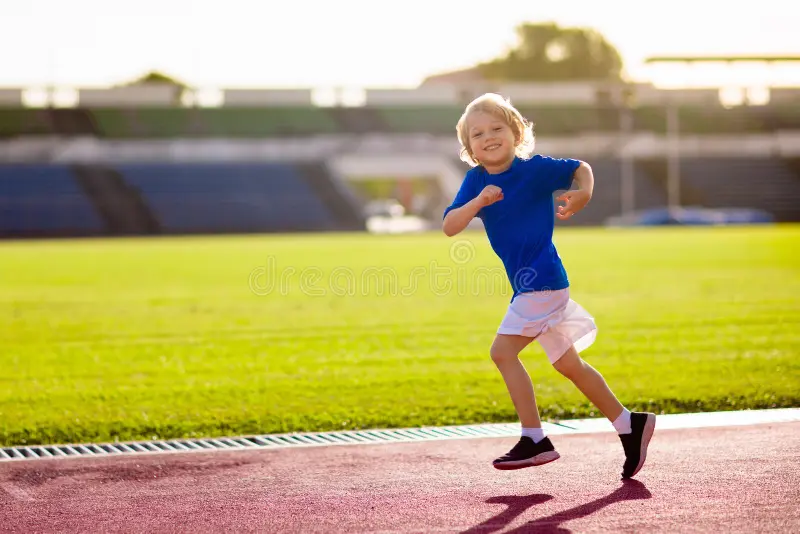 朗斯力压大巴黎，持续领跑法甲积分榜，萨热打造铁血球队