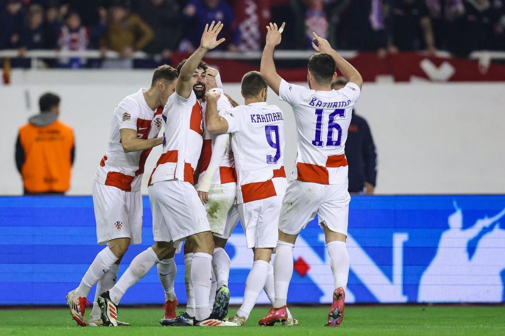 混团世界杯：国乒狂轰8-0横扫韩国！双王、栋曼立功，孙颖莎休战